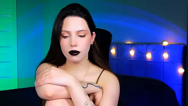 Stacy Gonzales  online show from February 12, 2025, 9:31 am