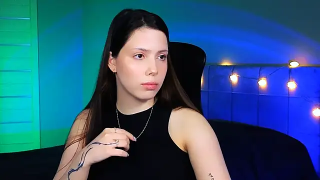 Stacy Gonzales  online show from February 21, 2025, 9:34 am