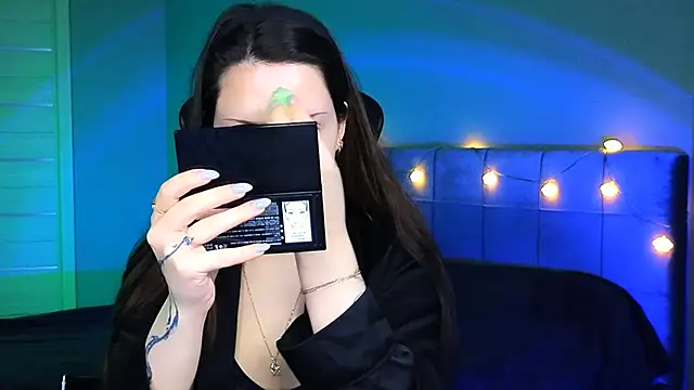 Stacy Gonzales  online show from March 6, 2025, 6:41 am