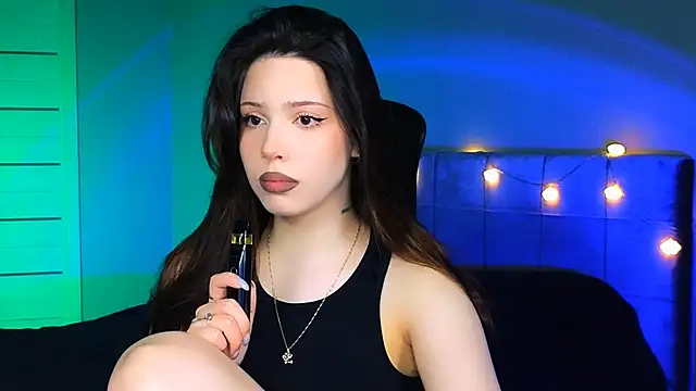 Stacy Gonzales  online show from March 16, 2025, 6:09 am