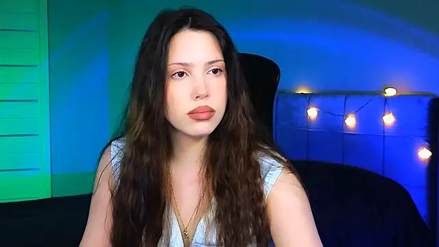 Stacy Gonzales  online show from March 20, 2025, 8:42 am