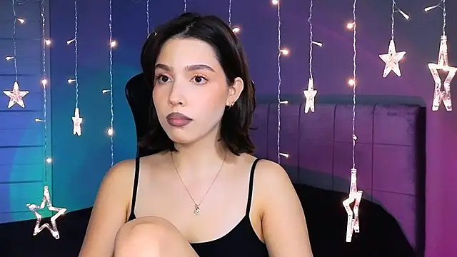 Stacy Gonzales  online show from October 8, 2025, 8:01 am