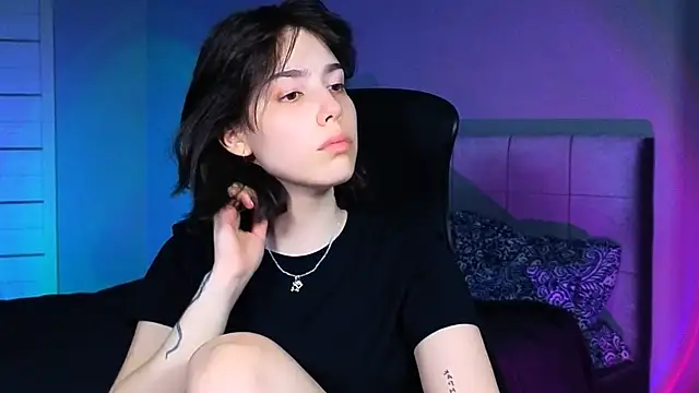 Stacy Gonzales  online show from April 9, 2026, 9:47 am