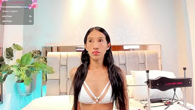 Snapshot of RoseTaylor__ chatting on September 28, 2025, 5:02 am RoseTaylor   online show from September 28, 2025, 5:02 am