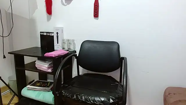 JessicaRabbit04 online show from January 27, 2025, 1:05 am