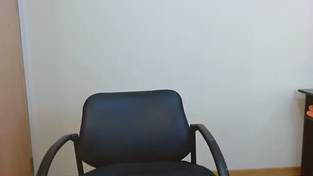 JessicaRabbit04 online show from March 10, 2025, 7:10 am