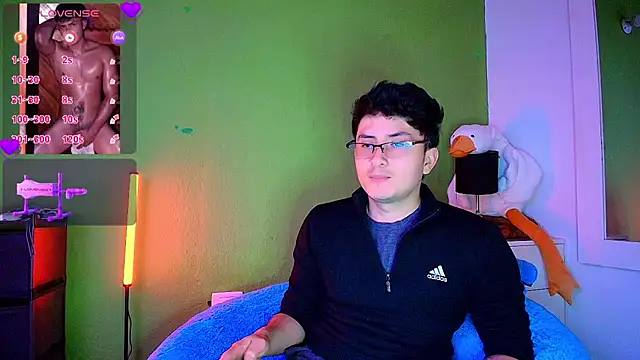 santyago taylor online show from November 7, 2025, 7:03 pm