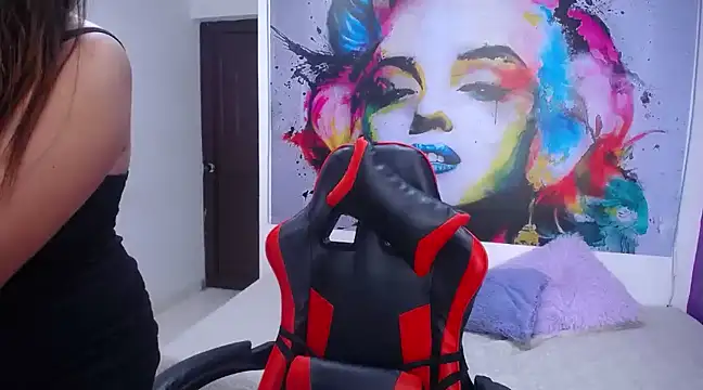 cristal horny19 online show from February 4, 2025, 9:49 am