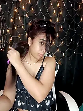 Snapshot of ifeelverywet_andhot chatting on September 30, 2025, 2:11 pm ifeelverywet andhot online show from September 30, 2025, 2:11 pm