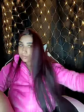 Snapshot of ifeelverywet_andhot chatting on October 25, 2025, 5:15 am ifeelverywet andhot online show from October 25, 2025, 5:15 am