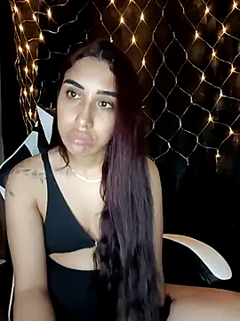 Snapshot of ifeelverywet_andhot chatting on October 26, 2025, 4:29 am ifeelverywet andhot online show from October 26, 2025, 4:29 am