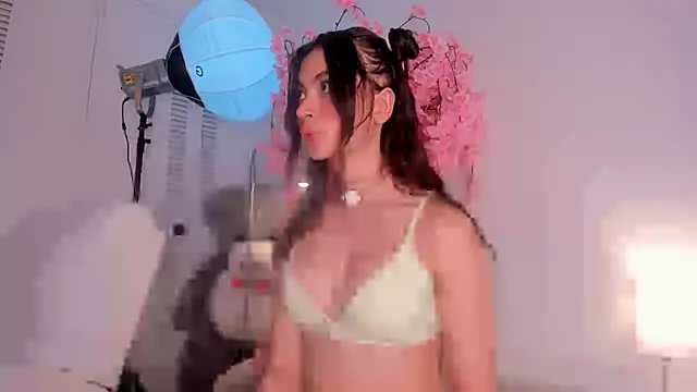 kitty miaa online show from July 15, 2026, 2:55 pm