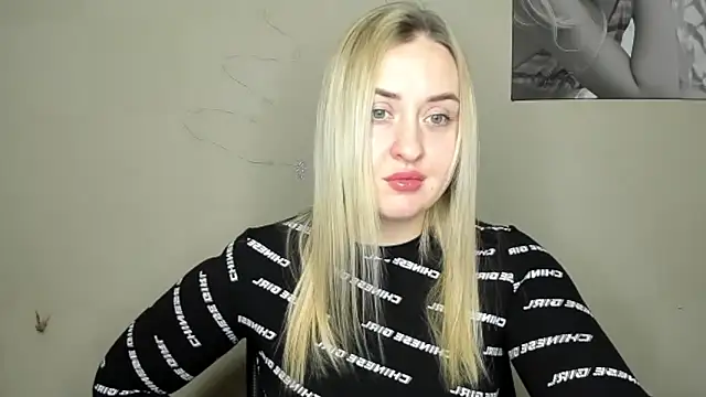 KennaJamess8 online show from December 10, 2024, 7:11 pm