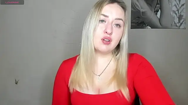 KennaJamess8 online show from January 17, 2025, 4:15 pm