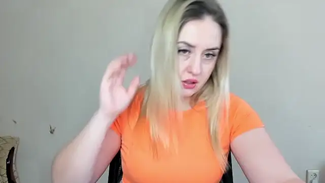 KennaJamess8 online show from February 26, 2025, 8:04 am