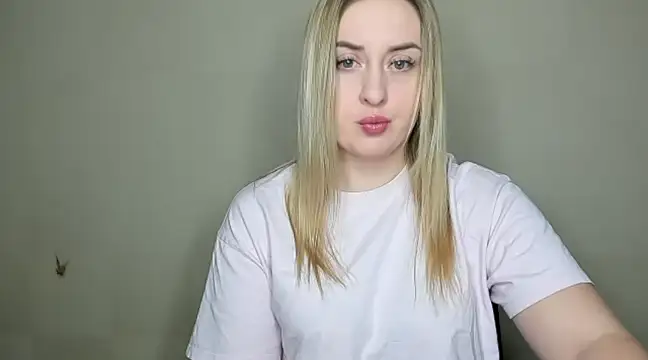 KennaJamess8 online show from March 10, 2025, 5:18 pm