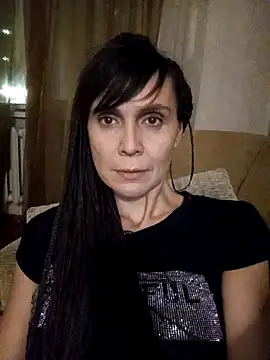 Francenia lolis online show from December 4, 2024, 2:59 pm