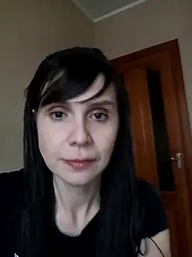 Francenia lolis online show from December 7, 2024, 9:06 am