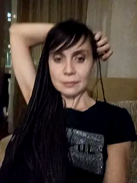 Francenia lolis online show from December 7, 2024, 3:52 pm