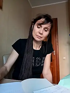 Francenia lolis online show from December 13, 2024, 7:15 am