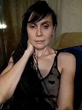 Francenia lolis online show from December 18, 2024, 2:49 pm