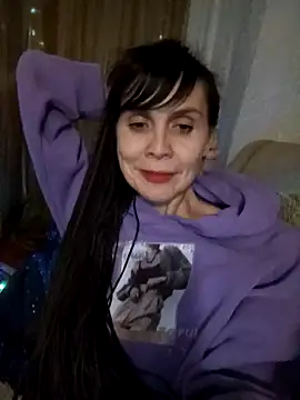 Francenia lolis online show from December 22, 2024, 5:32 pm