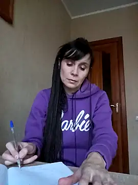 Francenia lolis online show from December 26, 2024, 7:13 am