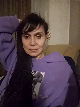 Francenia lolis online show from January 3, 2025, 4:59 pm