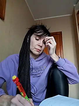 Francenia lolis online show from January 30, 2025, 8:43 am