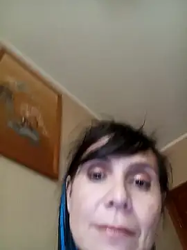 Francenia lolis online show from October 9, 2025, 6:33 am