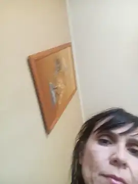 Francenia lolis online show from April 23, 2026, 12:29 pm