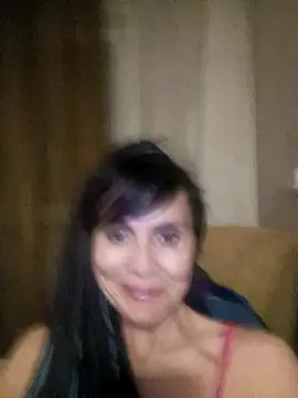 Francenia lolis online show from June 15, 2026, 9:17 pm