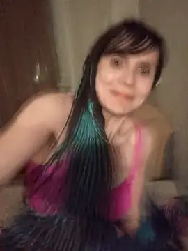 Francenia lolis online show from June 16, 2026, 9:28 pm