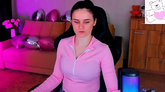 Lora Cain online show from February 14, 2025, 10:04 pm