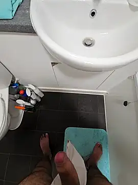 Snapshot of eric69_69 chatting on October 20, 2025, 10:05 am eric69 69 online show from October 20, 2025, 10:05 am