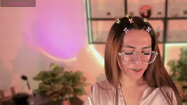 electra goddes online show from November 14, 2025, 3:16 am