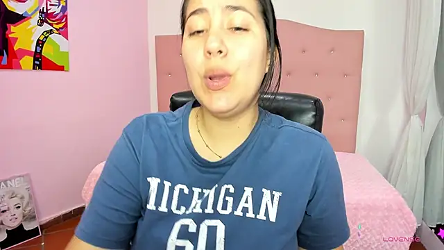 Snapshot of lizzaxs chatting on October 25, 2025, 1:40 pm lizzaxs online show from October 25, 2025, 1:40 pm