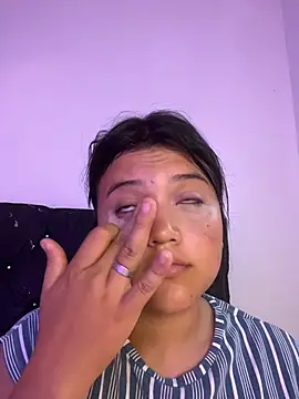 alisson carolina73 online show from March 22, 2026, 10:13 pm