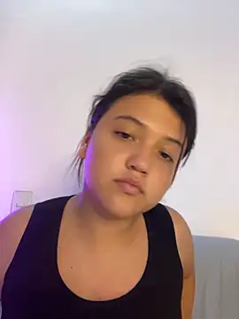 Snapshot of alisson_carolina73 chatting on April 29, 2026, 2:59 am alisson carolina73 online show from April 29, 2026, 2:59 am