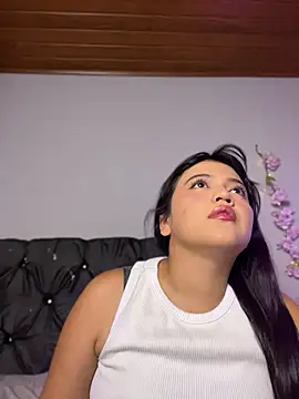 alisson carolina73 online show from August 9, 2026, 12:45 am