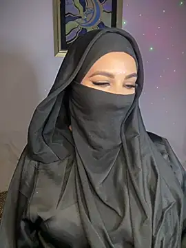Zeynep-Lahsen online show from January 16, 2025, 1:14 pm