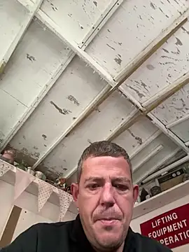 Snapshot of mrwright878787 chatting on October 10, 2025, 8:24 am mrwright878787 online show from October 10, 2025, 8:24 am