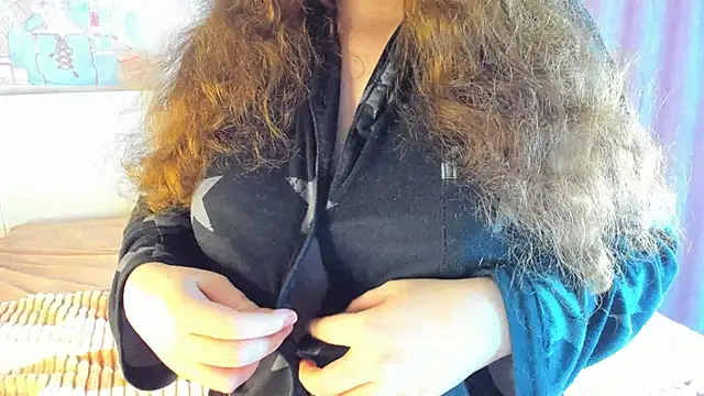 Snapshot of kuraii1_ chatting on February 18, 2026, 6:26 pm kuraii1 online show from February 18, 2026, 6:26 pm