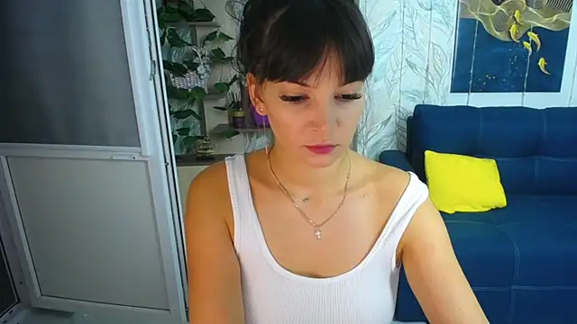 Snapshot of GoldenLadyyy chatting on September 25, 2025, 7:23 am GoldenLadyyy online show from September 25, 2025, 7:23 am