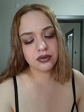 Snapshot of cansuozell chatting on September 25, 2025, 11:14 am cansuozell online show from September 25, 2025, 11:14 am