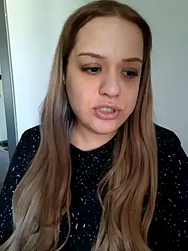 Snapshot of cansuozell chatting on October 13, 2025, 12:38 pm cansuozell online show from October 13, 2025, 12:38 pm