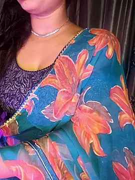 Snapshot of SexyAndHottie chatting on October 8, 2025, 4:59 pm SexyAndHottie online show from October 8, 2025, 4:59 pm