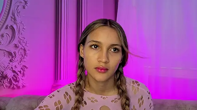 Snapshot of Carohorny4u chatting on March 28, 2026, 4:50 pm Carohorny4u online show from March 28, 2026, 4:50 pm