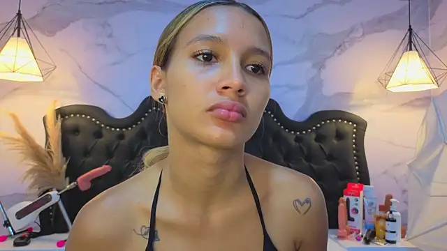 Carohorny4u online show from May 16, 2026, 9:57 pm