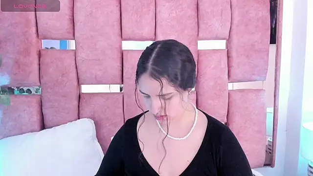 paulette dupont online show from October 5, 2025, 3:27 am